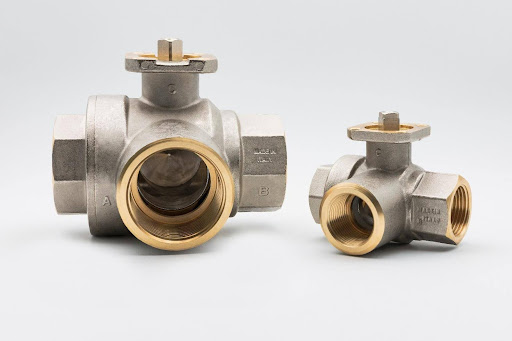 how does a 3-way ball valve work