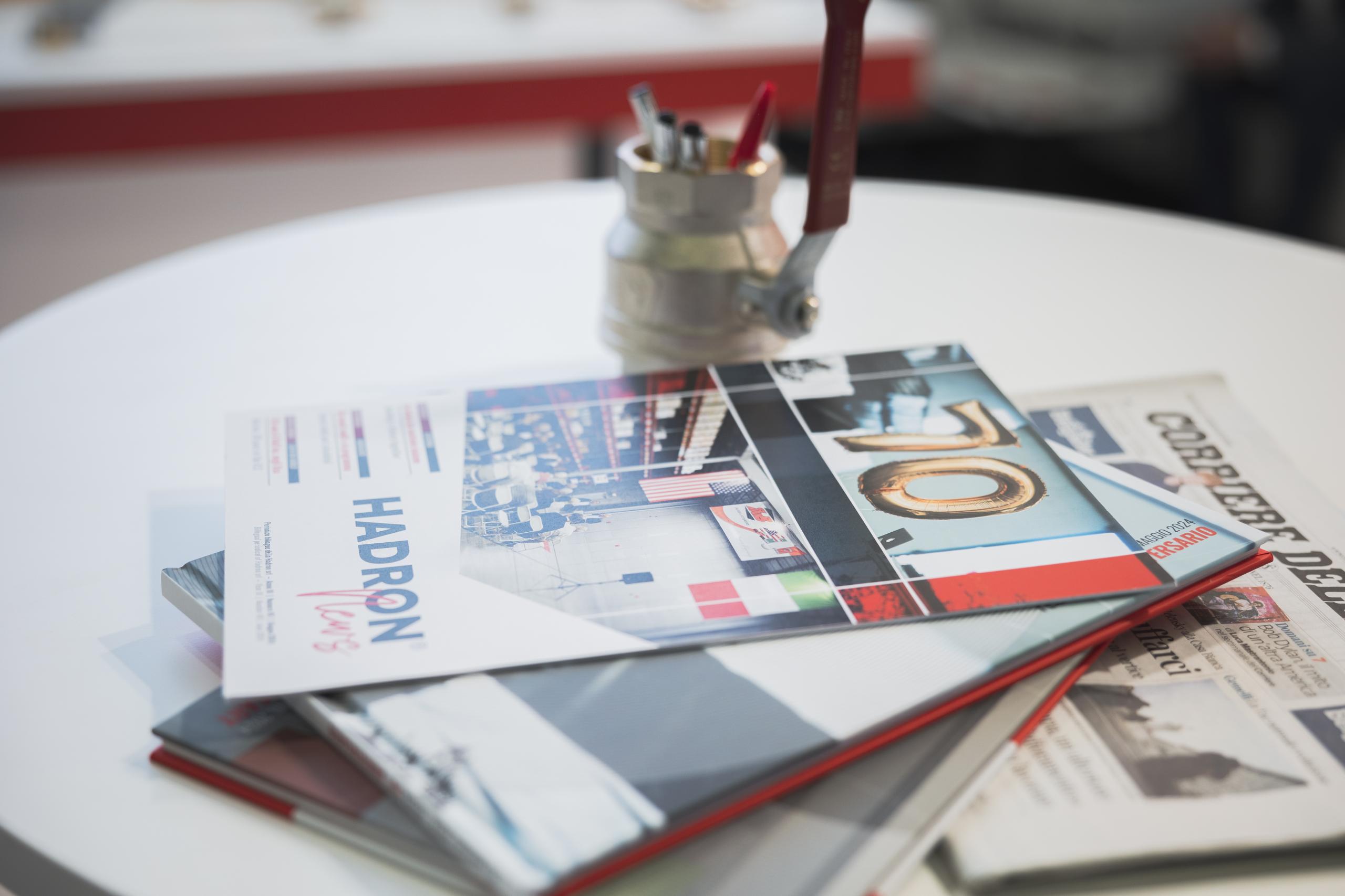 Bonomi Industries' corporate house organ and articles in newspaper